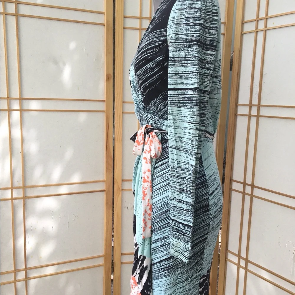 Diane Von Furstenberg Wrap Dress - Picture 3 of 3